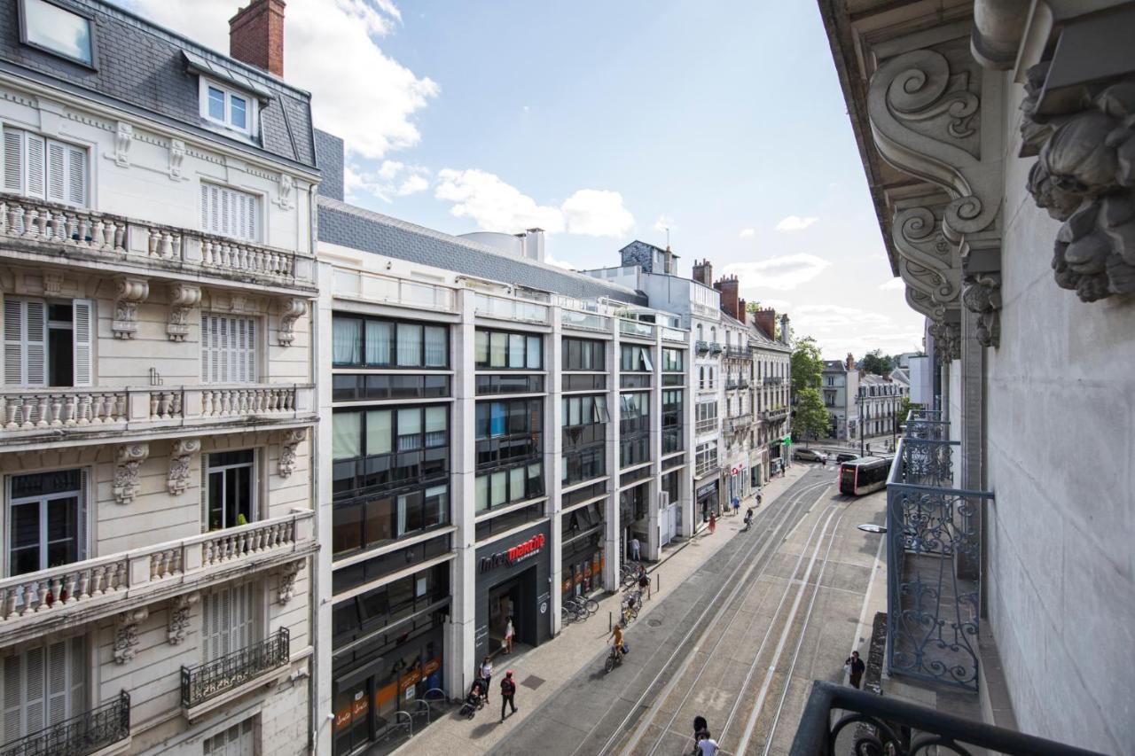 Appartement Avec Balcon A 250 M De La Gare, Hyper Centre Tours Exterior photo